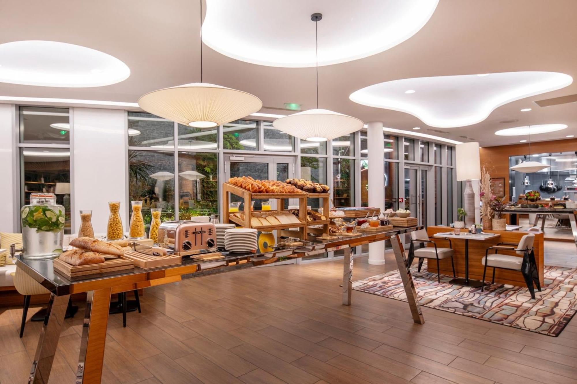 Renaissance Paris Republique Hotel & Spa Dış mekan fotoğraf