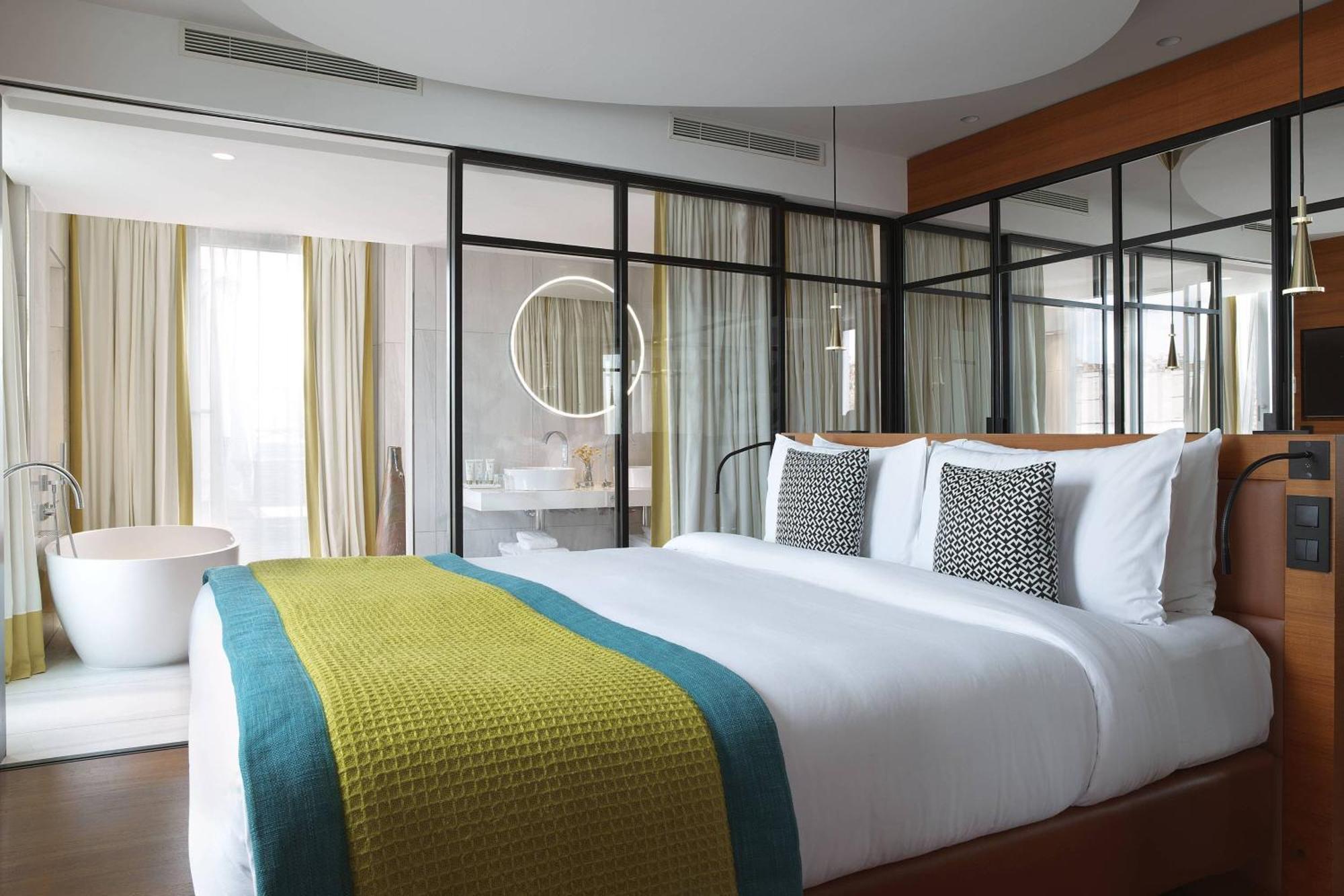 Renaissance Paris Republique Hotel & Spa Dış mekan fotoğraf